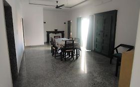 Staynest Retreat & Spa Gangtok !! Prime Location !! Mountain View Rooms !! Swimming Pool !! Gym !! Bar